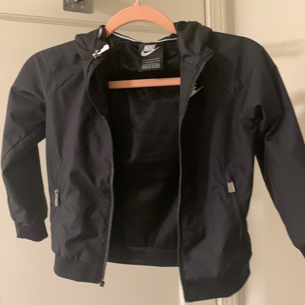 Nike jacket - Picture 3 of 3